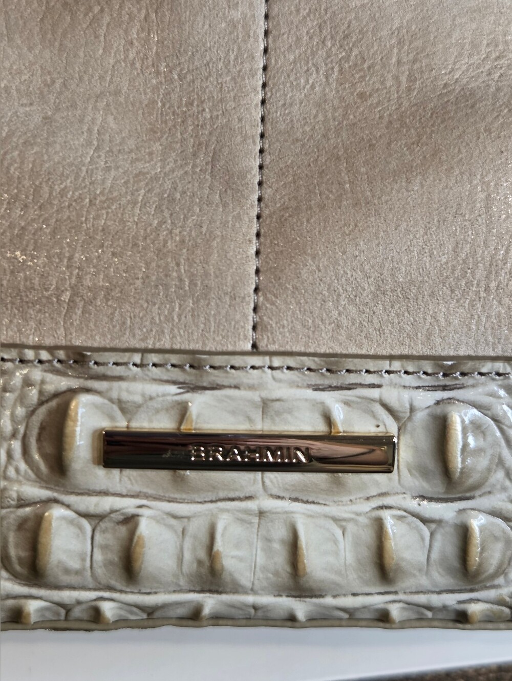 Brahmin Duxbury Set- Satchel, Wallet & Cheque Book Holder. - Picture 3 of 16